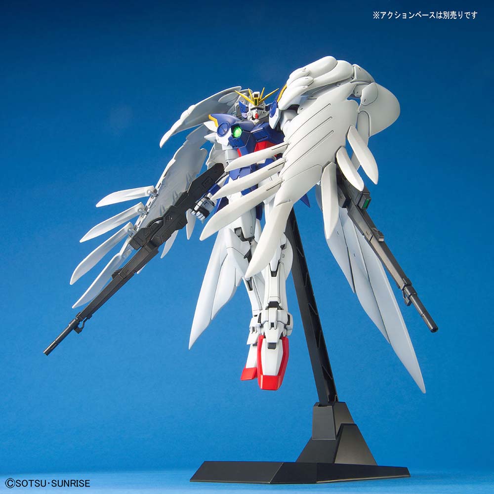Bandai Hobby Wing Gundam Zero Version EW 1/100 – Master Grade Model Kit, modelos para armar