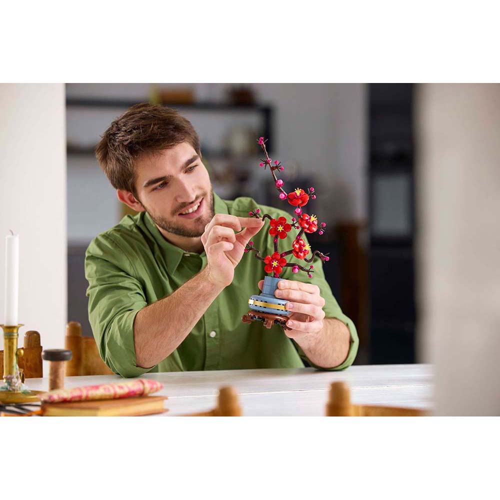 LEGO Botanicals Flor de Ciruelo 10369: Set de construcción de 327 piezas - Edad 18+