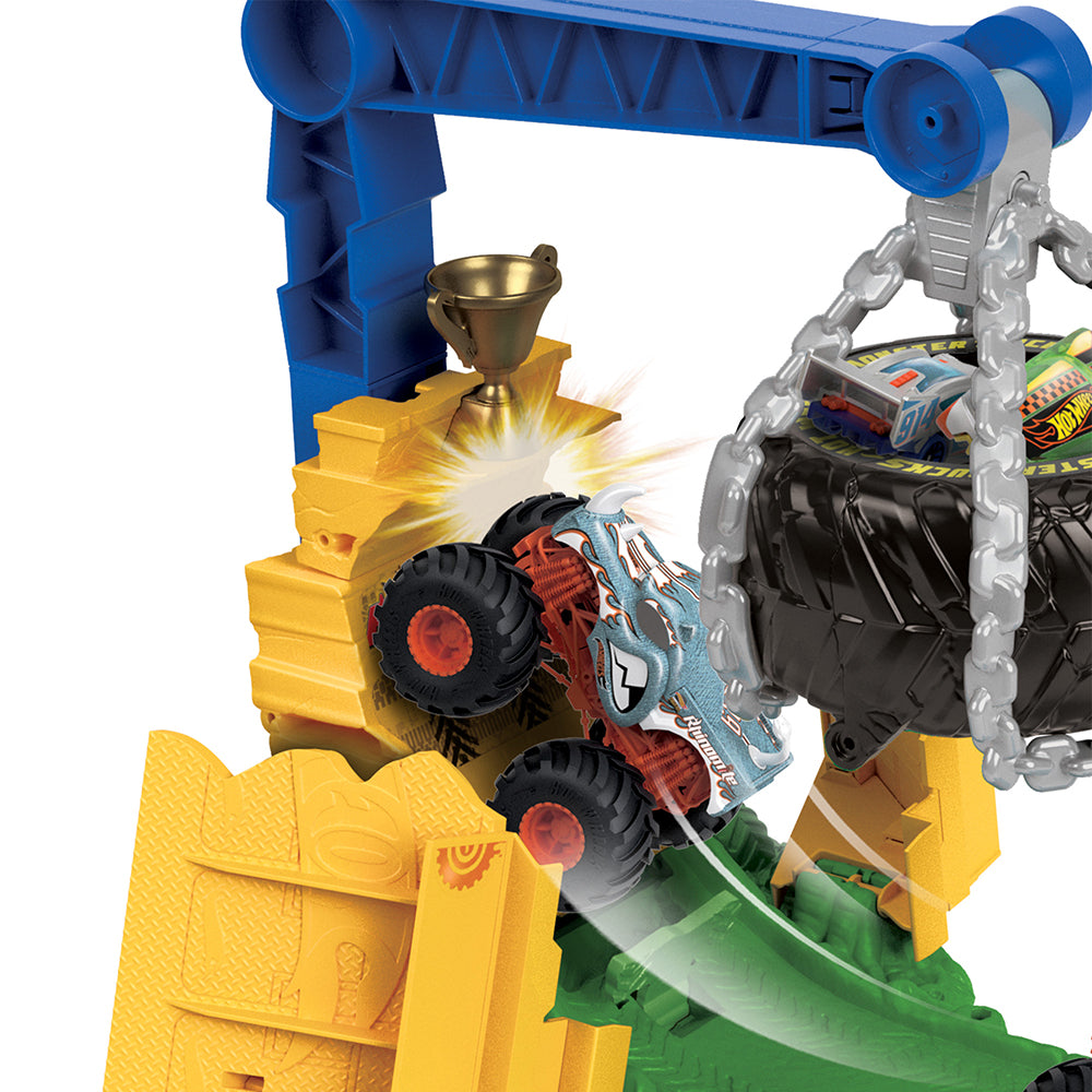 Hot Wheels Monster Trucks Reto en la Selva HTP18: Pista y set de vehículos - Edad 4+