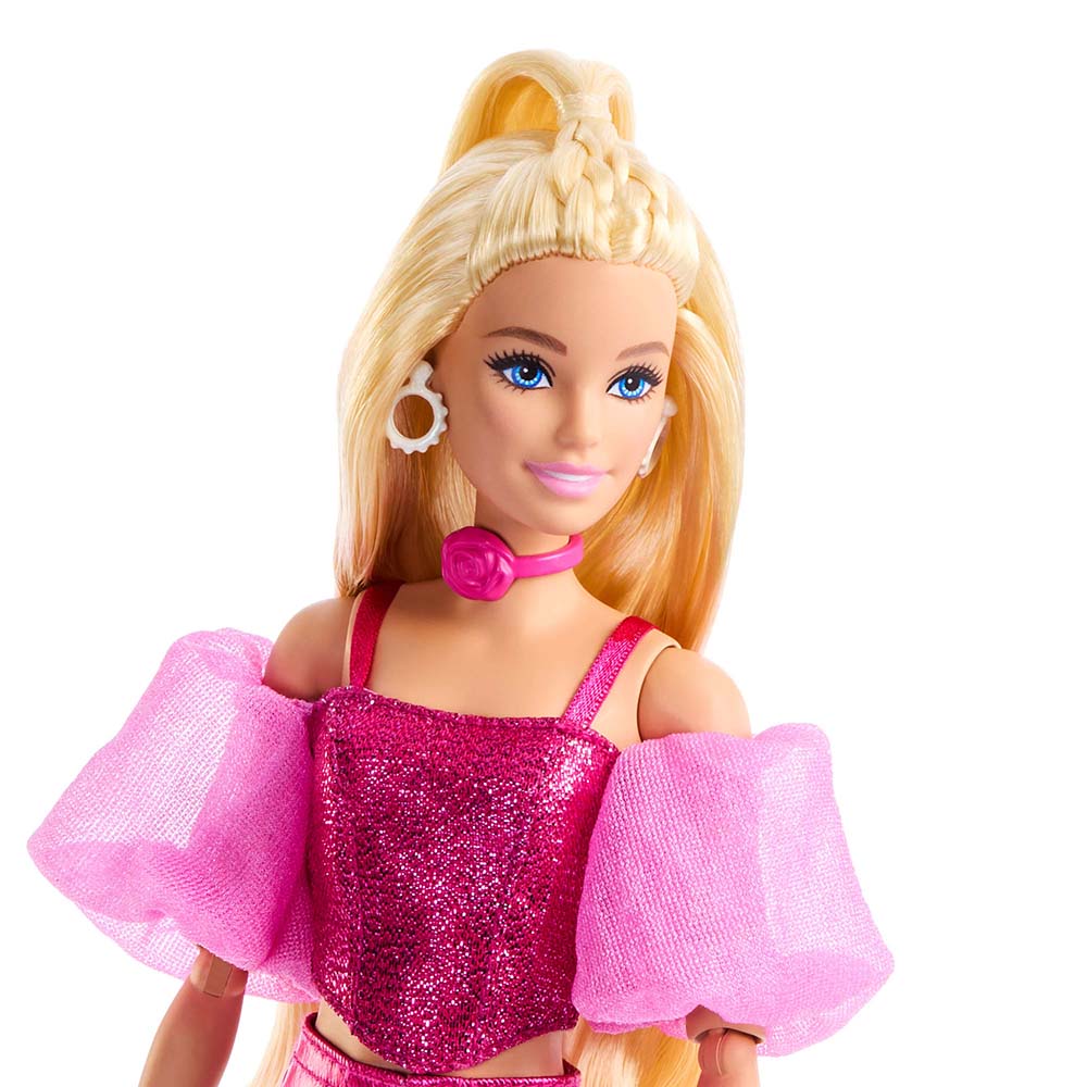 Barbie Fashionista Muñeca Deluxe Cabello Rubio y Conjunto Rosa Metálico JFP40, muñecas y muñecos