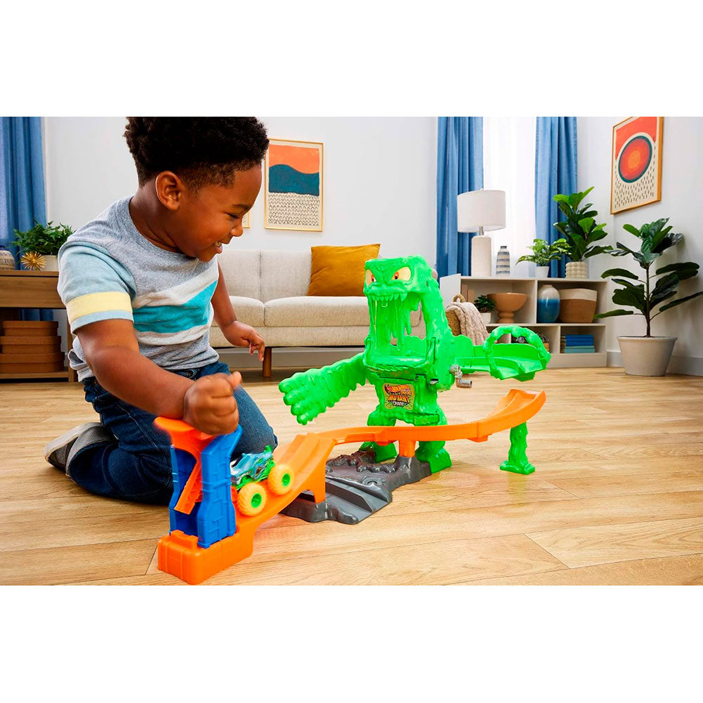 Hot Wheels Monster Trucks Mutant Monster Takedown, masas y slime