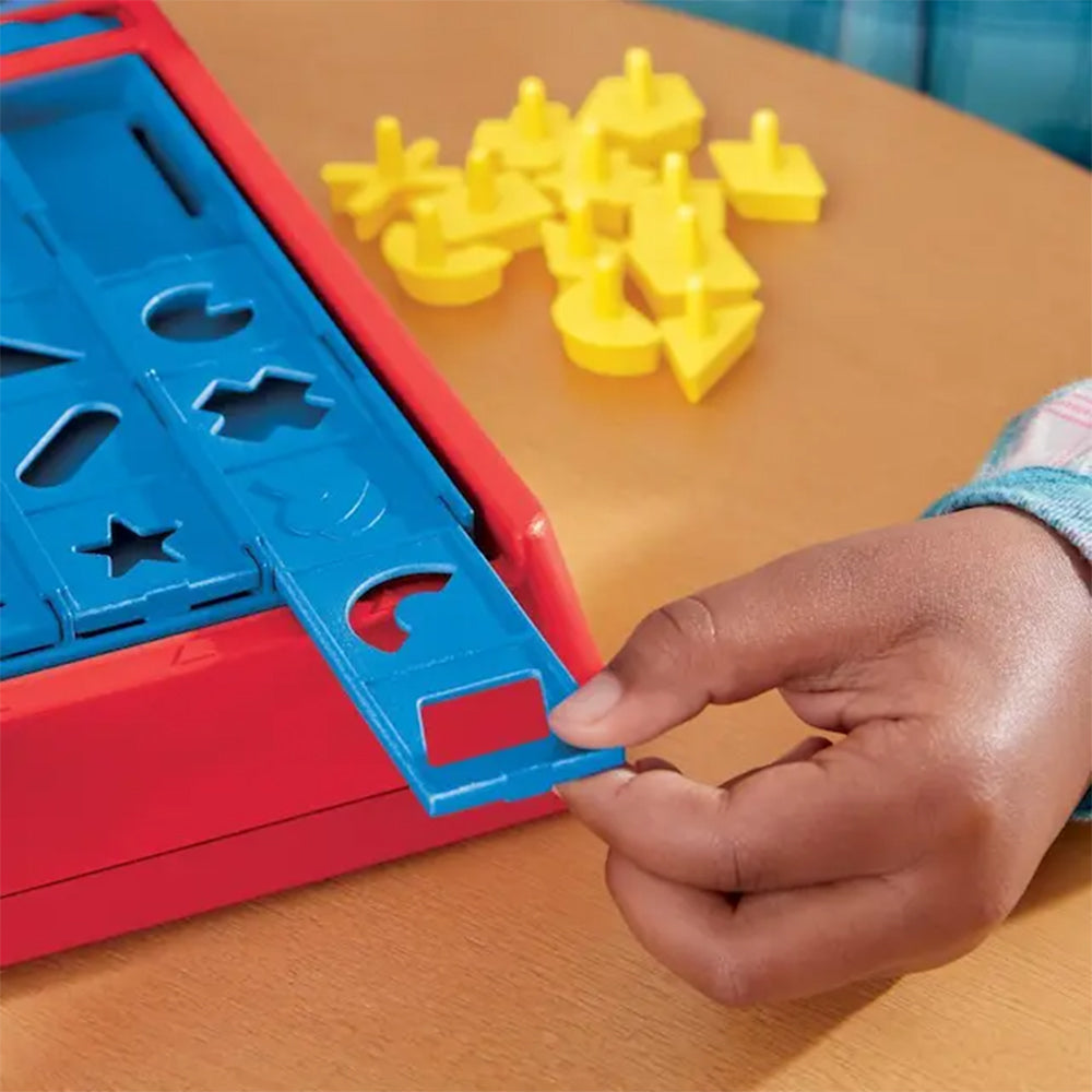 Hasbro Destreza F7697: Juego de mesa - Edad 5+