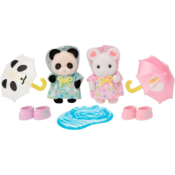 Sylvanian Families Amigos del Jardín de Infancia: Día de Lluvia, Set de Figuras, Edad 3+