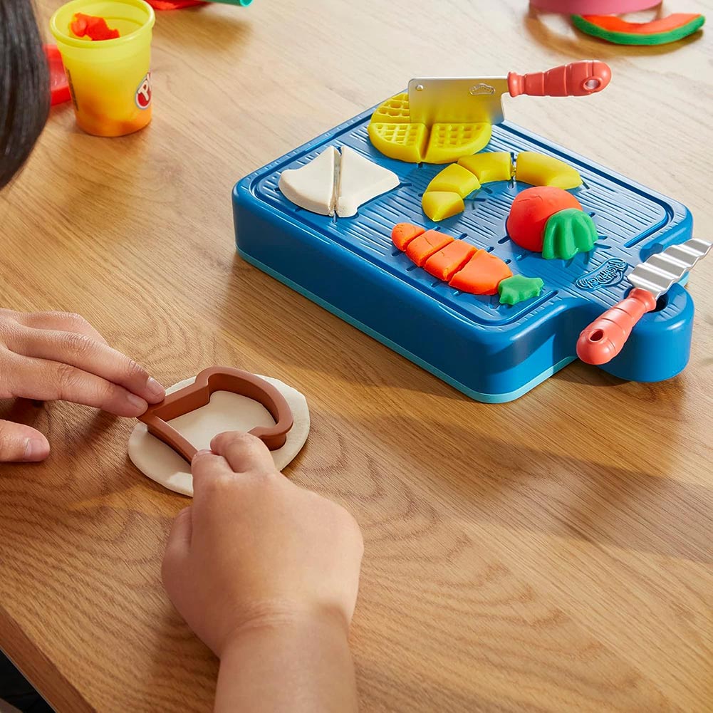 Play-Doh My First Kitchen Prep Playset F6904: Set de masa moldeable - Edad 3+
