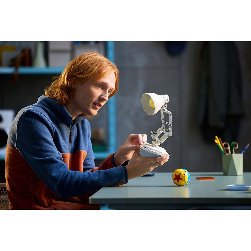LEGO Ideas Disney Pixar Luxo Jr 21357, sets de construcción