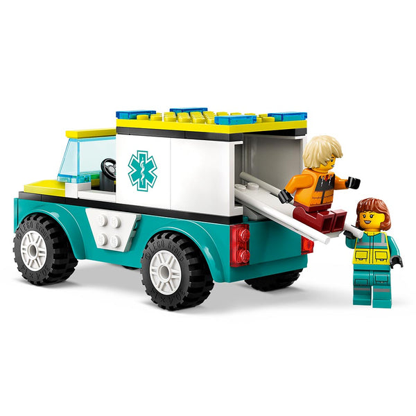 Ambulancia de Emergencias y Chico con Snowboard 60403