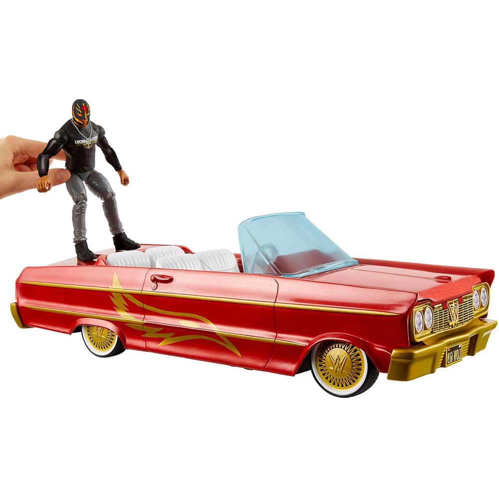 Mattel WWE Rey Mysterio y Coche Lucha Low Rider HYT25, figuras de acción