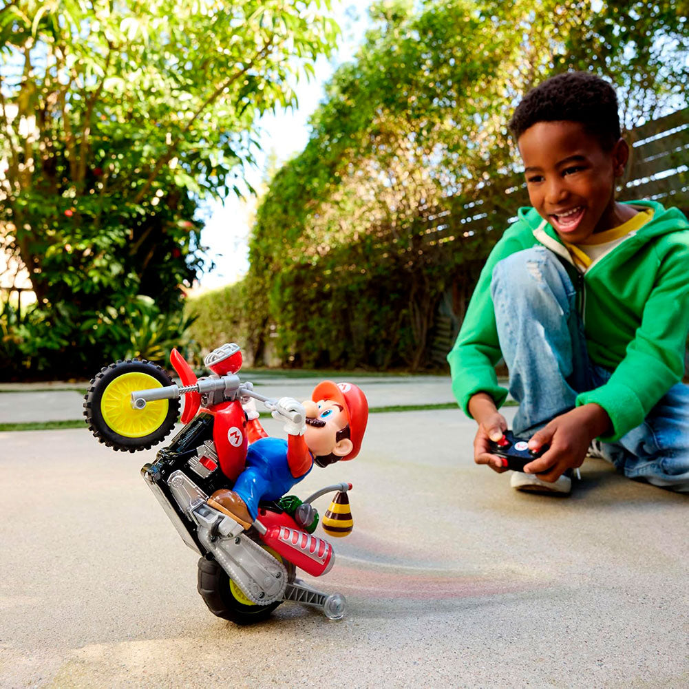 Hot Wheels RC Mario Wheelie Motocross, vehículos a control remoto