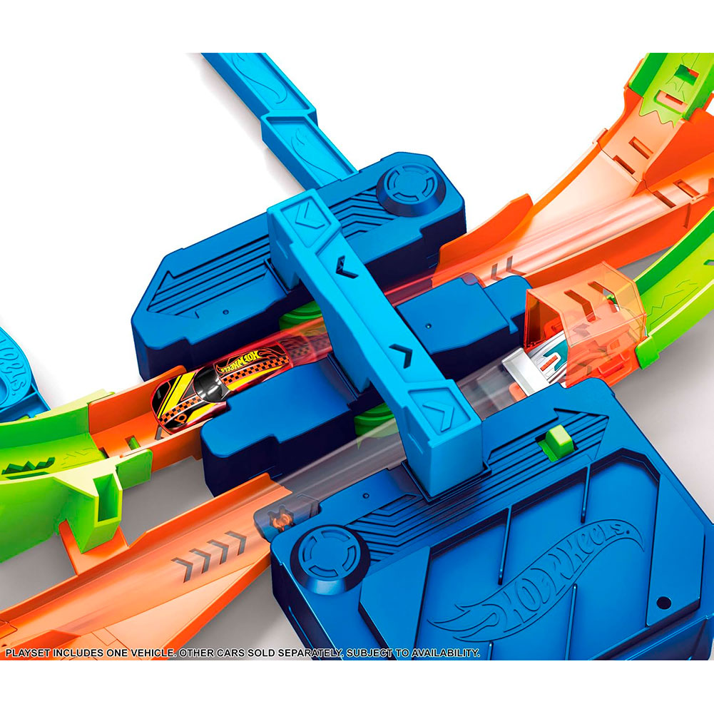 Hot Wheels Stunt Tracks Hypersphere: Pista de Choques Motorizada con Loopings y Auto a Escala 1:64 - Edad 5+