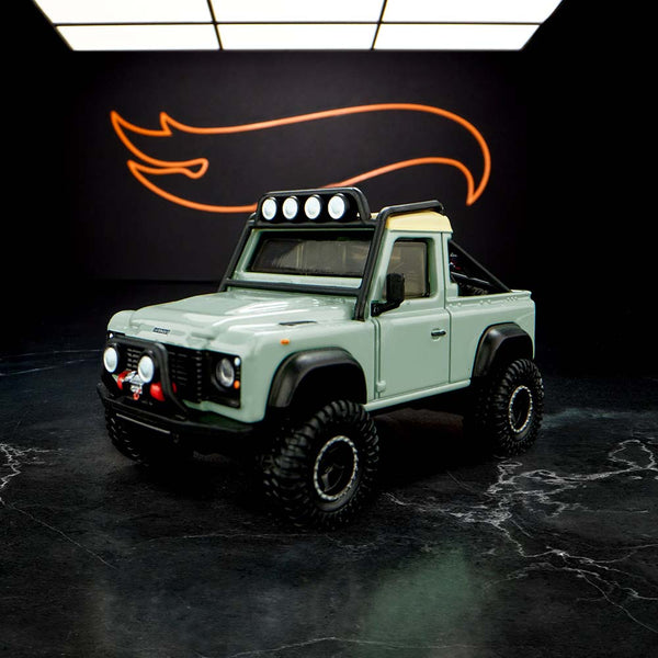 Hot Wheels Elite 64 Series Land Rover Defender 90 Pickup HGW12