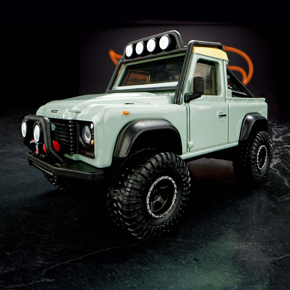Hot Wheels Elite 64 Series Land Rover Defender 90 Pickup HGW12, autos de juguete