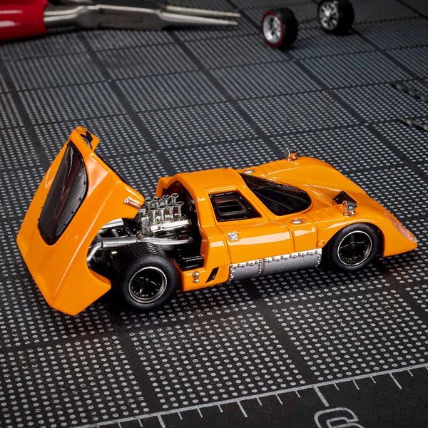 Hot Wheels Elite 64 McLaren M6GT HWG05