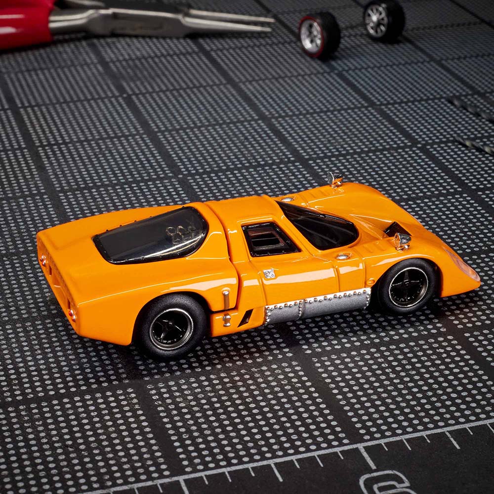Hot Wheels Elite 64 McLaren M6GT HWG05, autos de juguete