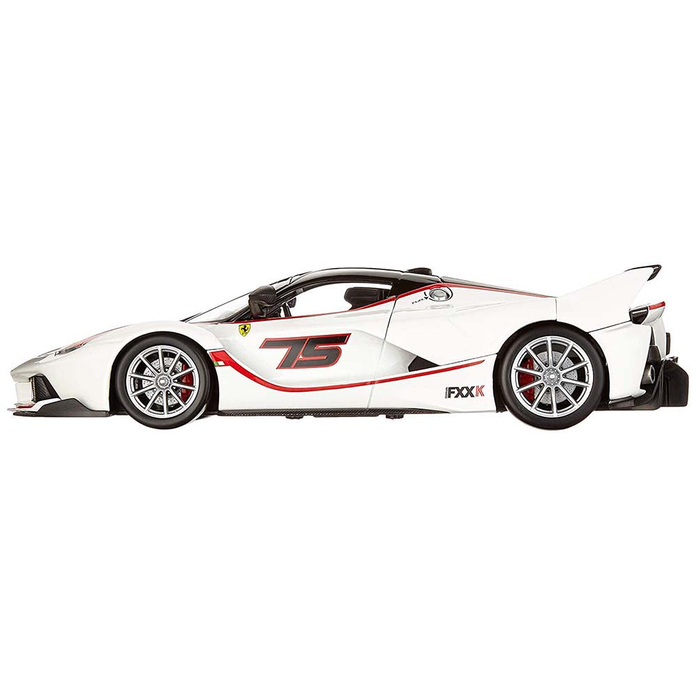Auto Bburago Ferrari FXX-K Escala 1:24, vehículos de juguete