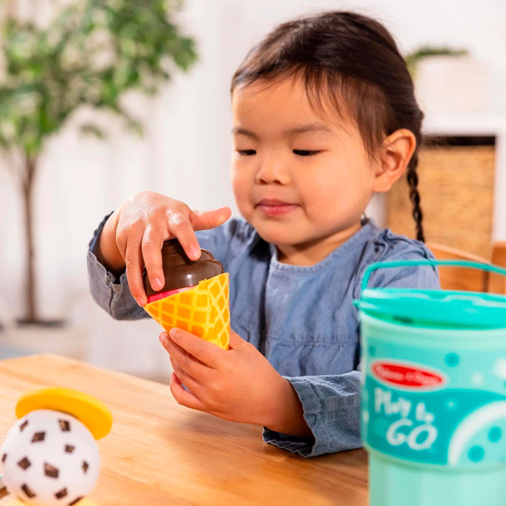 Melissa & Doug Play to Go – Juego de Helados Portátil 6075908, sets de juego de rol