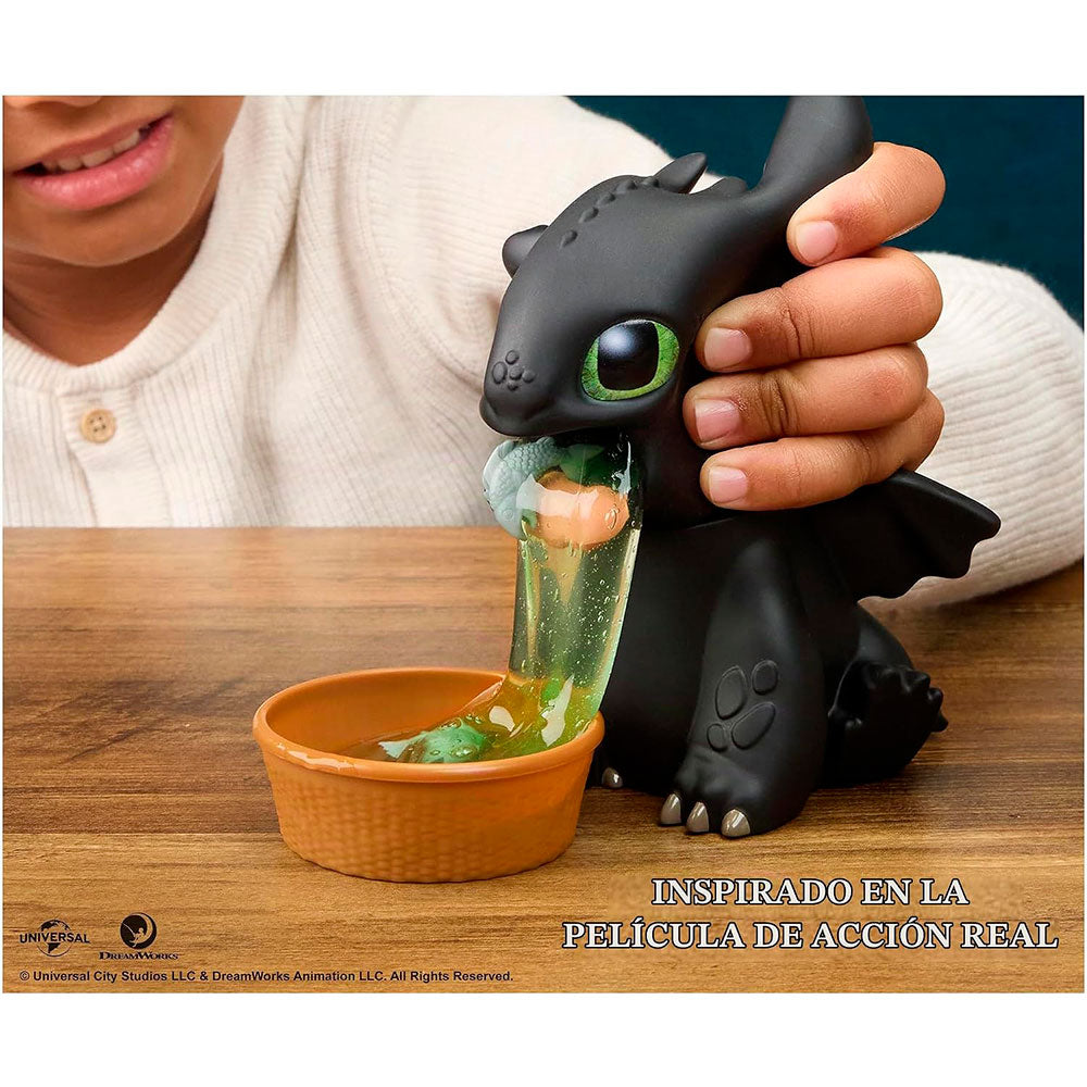 DreamWorks Dragons Fish Feeding Toothless: Juguete Interactivo de Chimuelo con Accesorio de Pez - Edad 4+