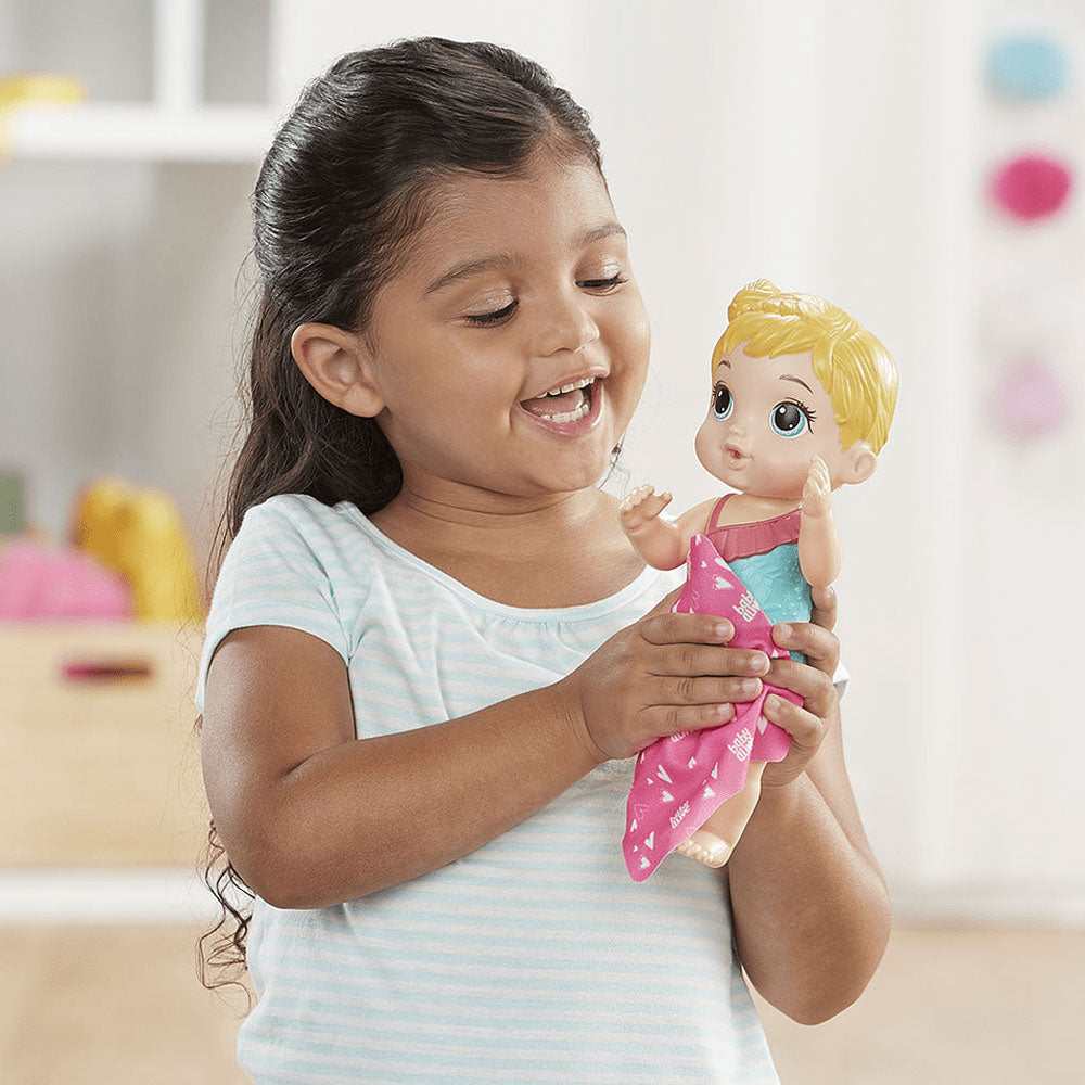 Baby Alive - Chapoteos y Abrazos Azul E8716: Muñeca - Edad 3+